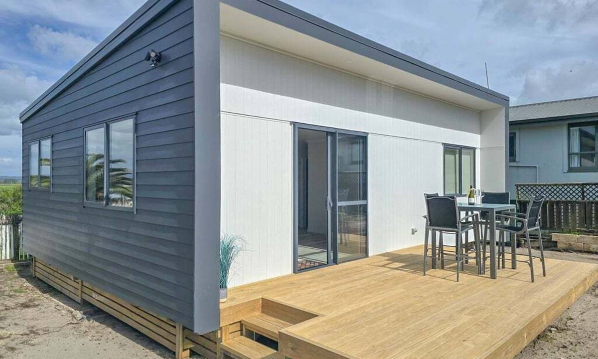 Pukehina House | The Dunes - Modern Beachside Getaway