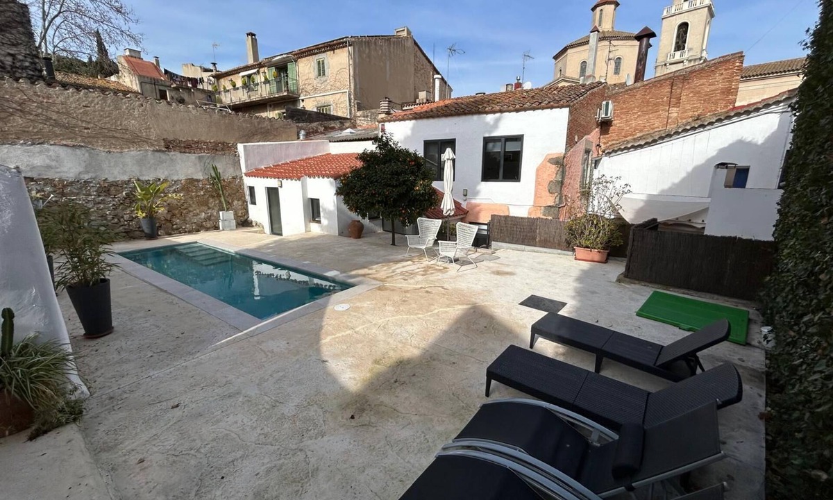 Vilassar de Dalt House | The Duo: Valentino & Clark's Houses
