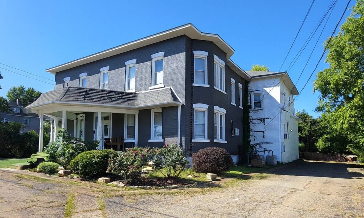 Bonne Terre Apartment | The Eagles Nest Apartment in Bonne Terre