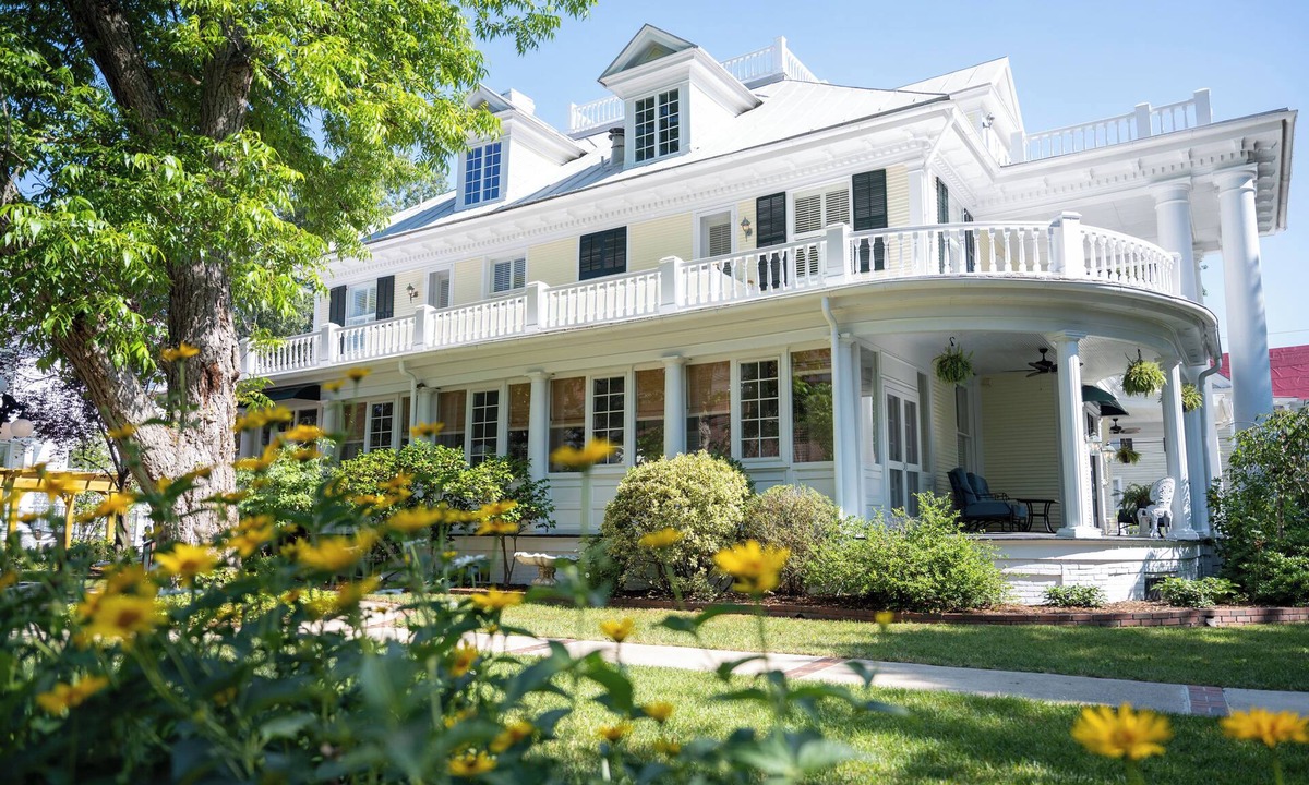 Edenton Bed & Breakfast | The Edenton Collection-The Granville Queen Inn