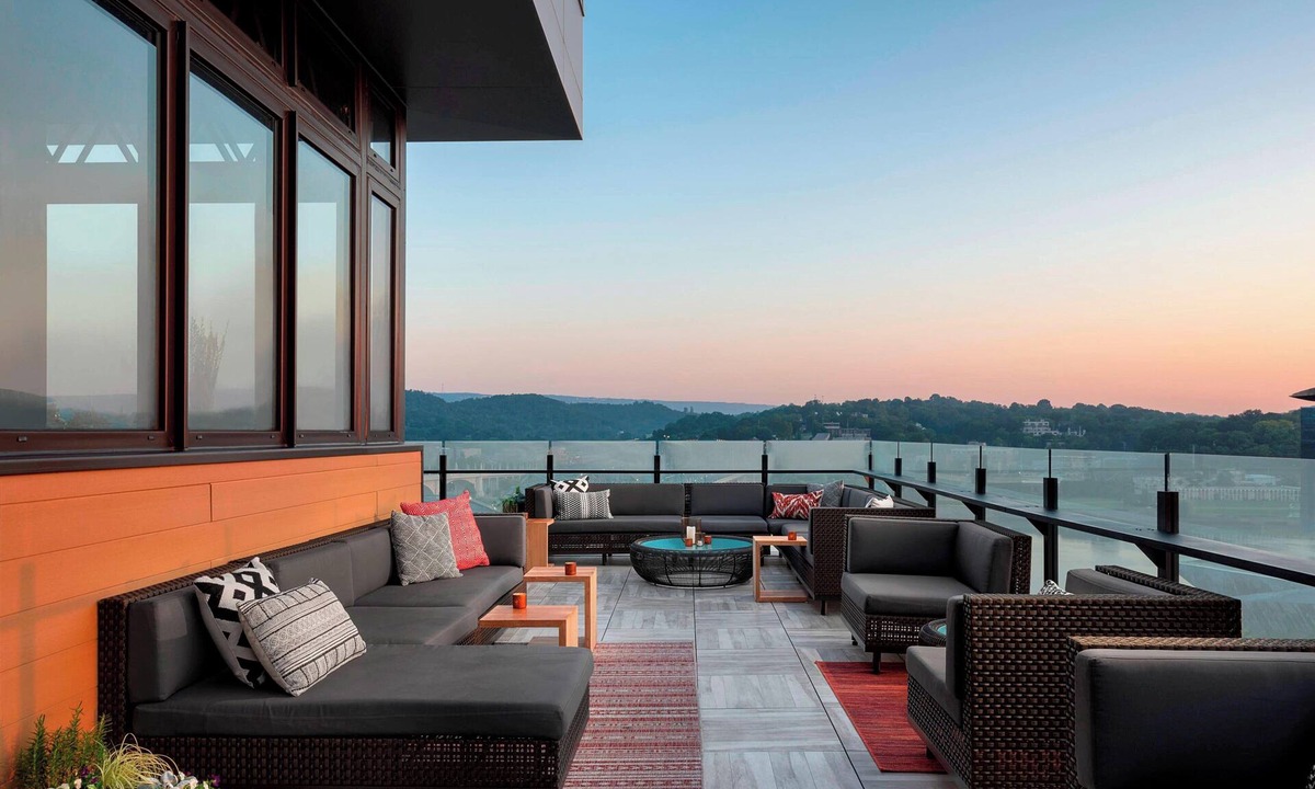 Downtown Chattanooga Hotel | The Edwin Hotel, Autograph Collection