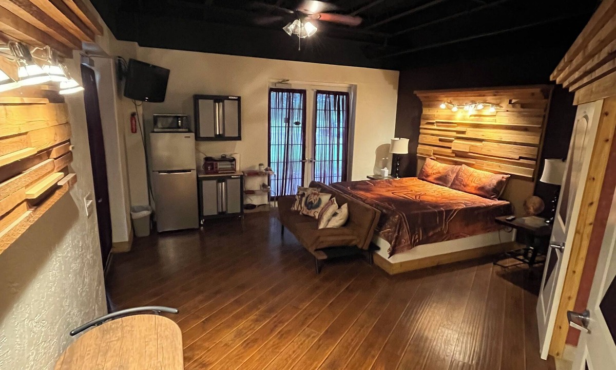 Denton Apartment | The Egyptian Room-Ground Floor