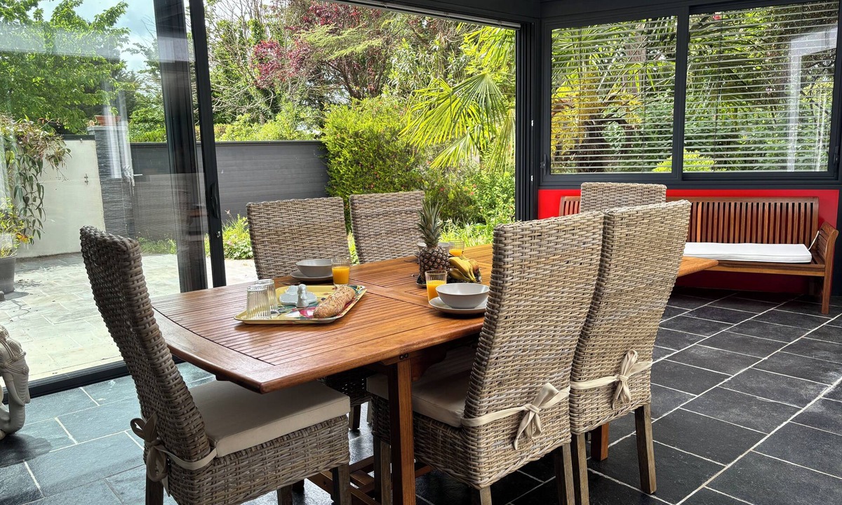 Vivonne House | The Elephant House in Vivonne