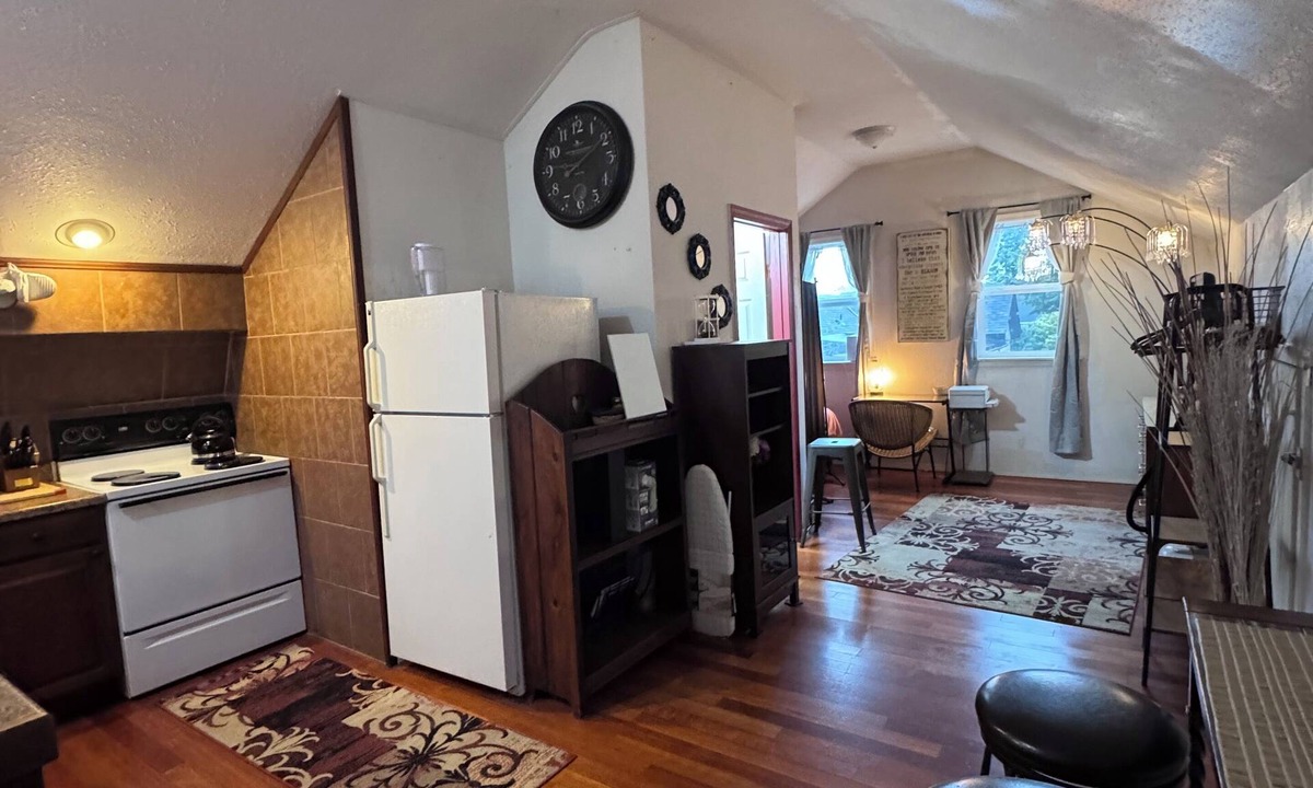 Paine Field-Lake Stickney Apartment | The Ember Loft