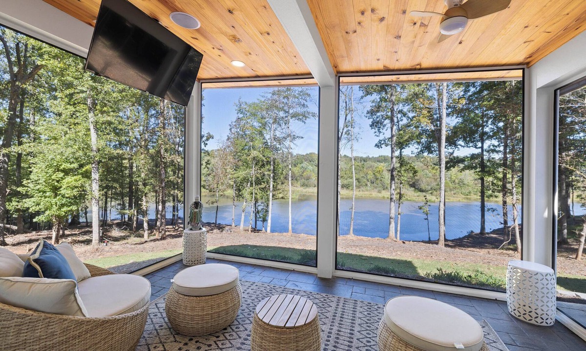 Lake Oconee House | 'The Emerald Cove Residence' Lake Oconee Luxury!