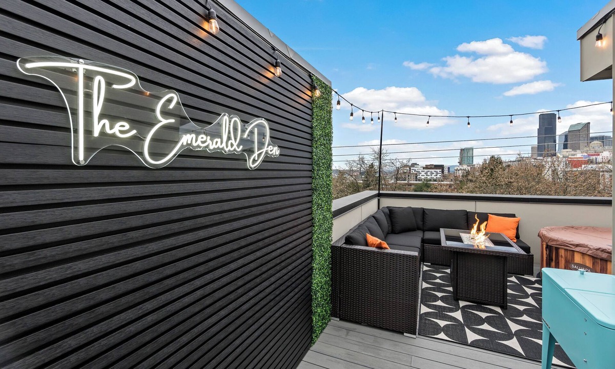 Squire Park House | The Emerald Den