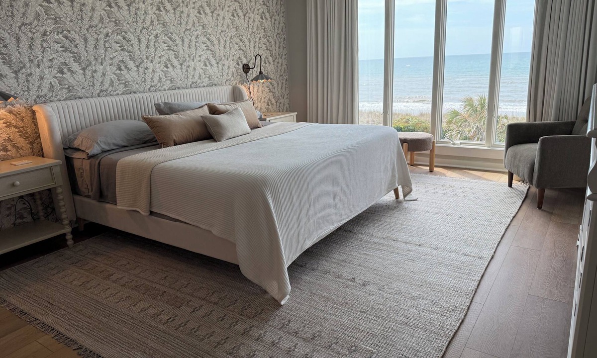 Pine Knoll Shores Condo | The Emerald View- Oceanfront- Top Floor- 3 Pools