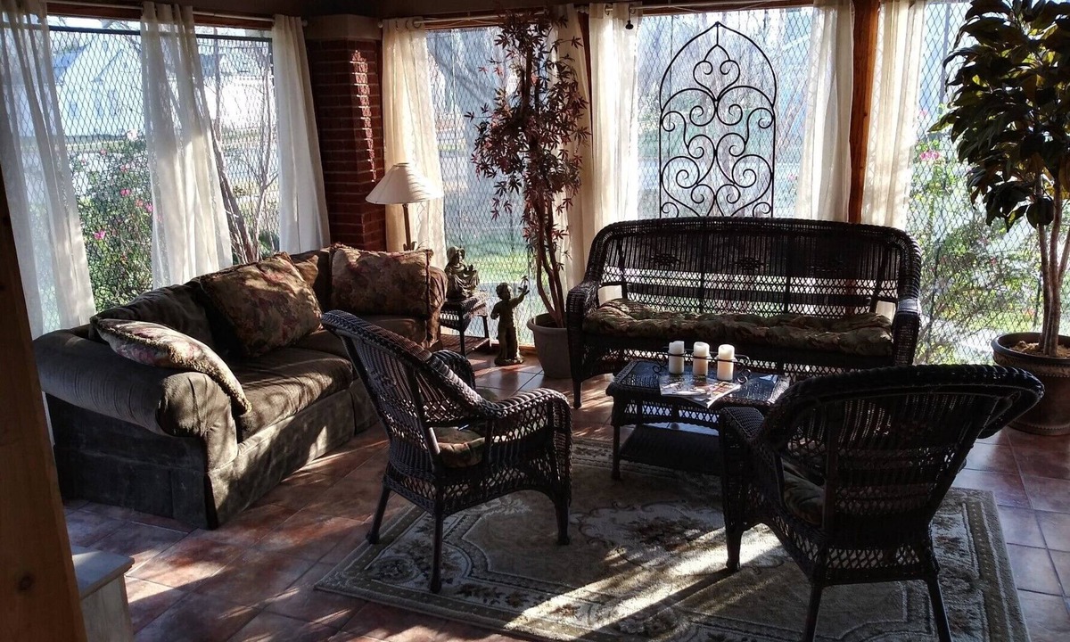 Jefferson House | The Empty Nest