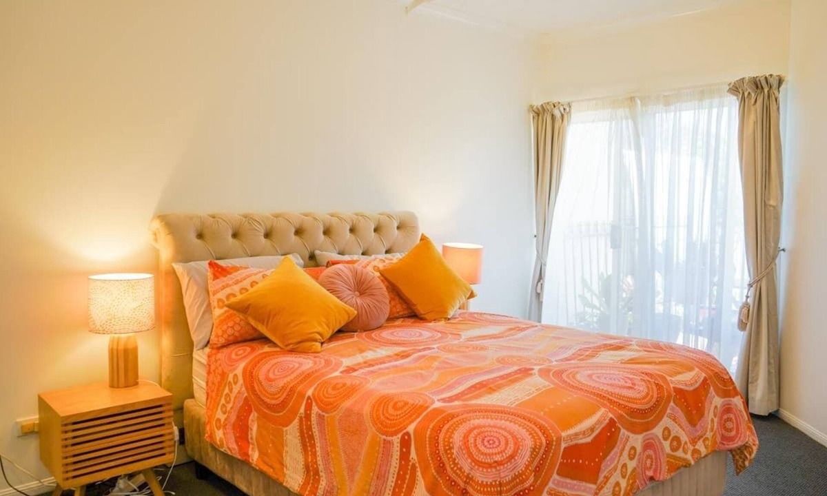 Belgian Gardens Apartment | The Esplanade-Amazing 3 bed, 2 Bath, Pool