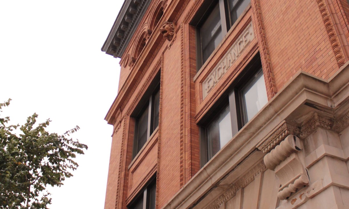 Marshland Apartment | The Exchange 15 | Historic Bldg, Studio, Dwntwn