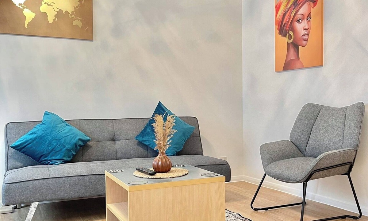 Seven Kings Apartment | The Express Apartment