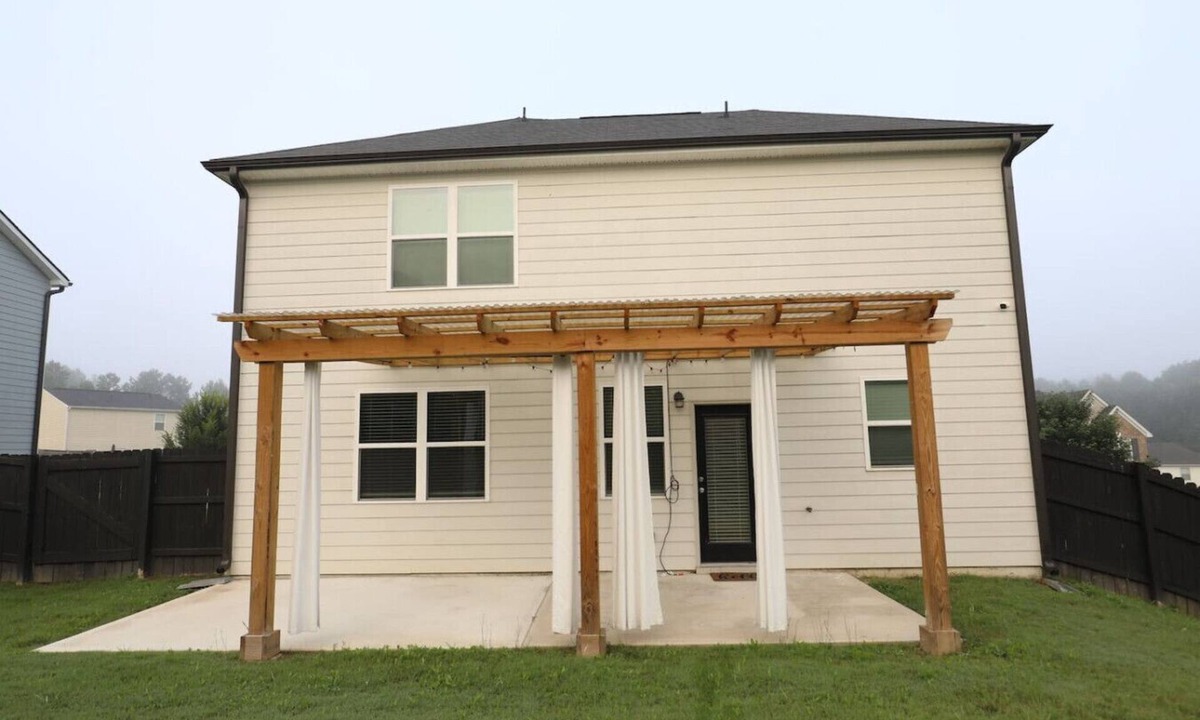 Union City House | The Fairburn Dream Escape