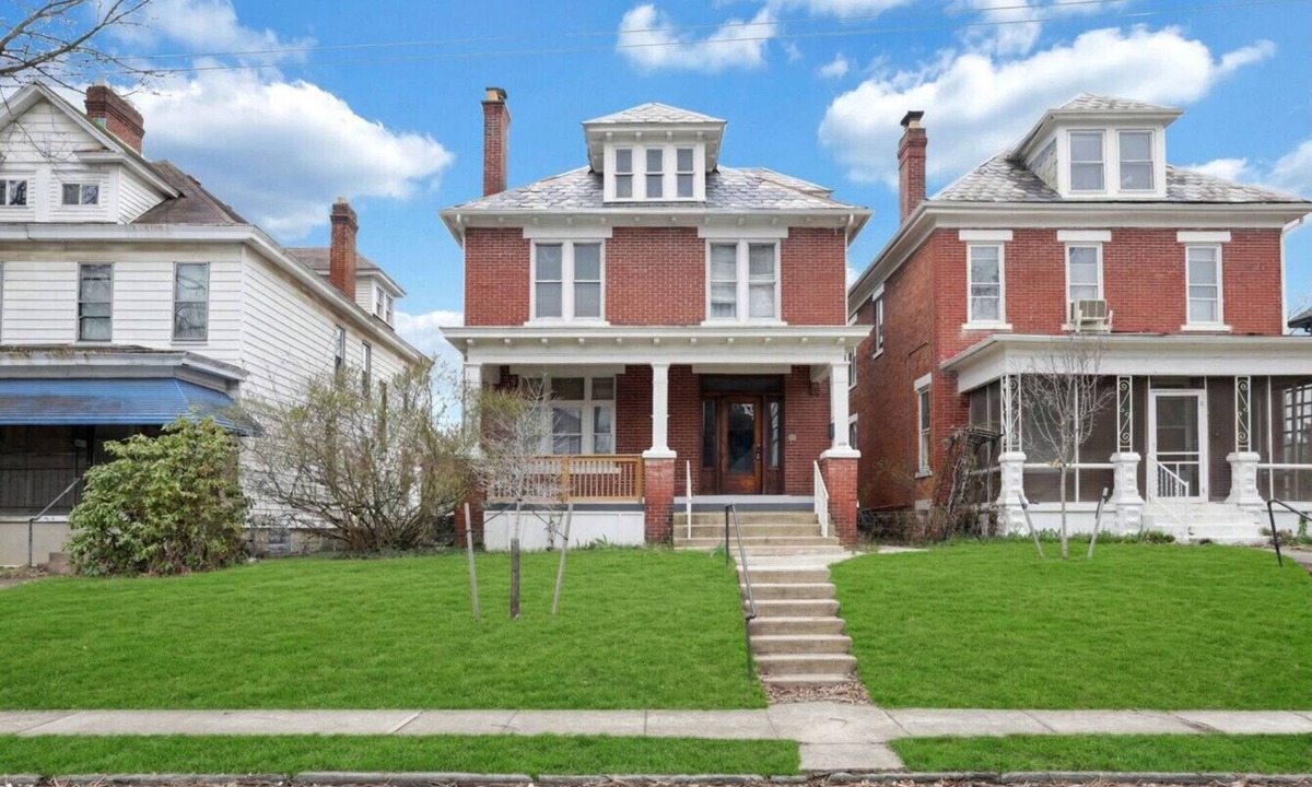 Franklin Park House | The Fairwood- convenient affordable 4 bedroom