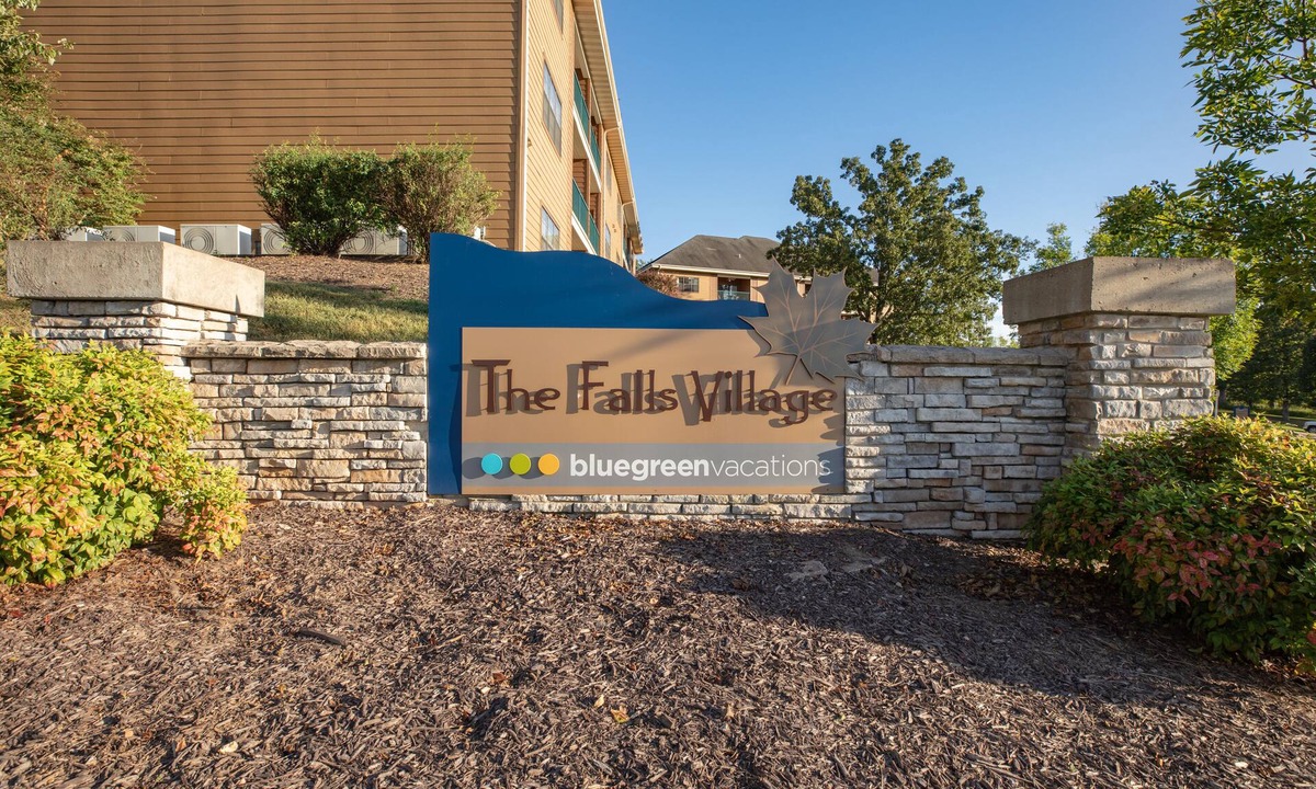 Branson Apartment | The Falls Village™ - Studio