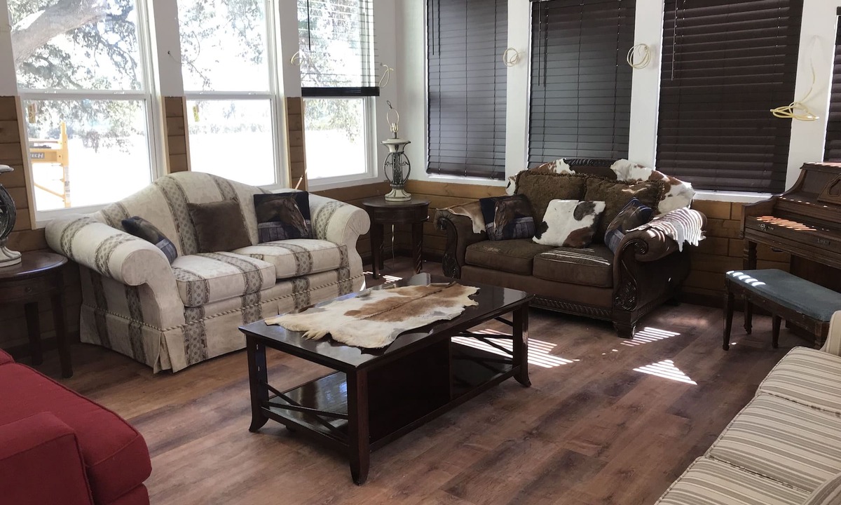 Boerne Cabin | The FarmHouse @ HomeAway Ranch