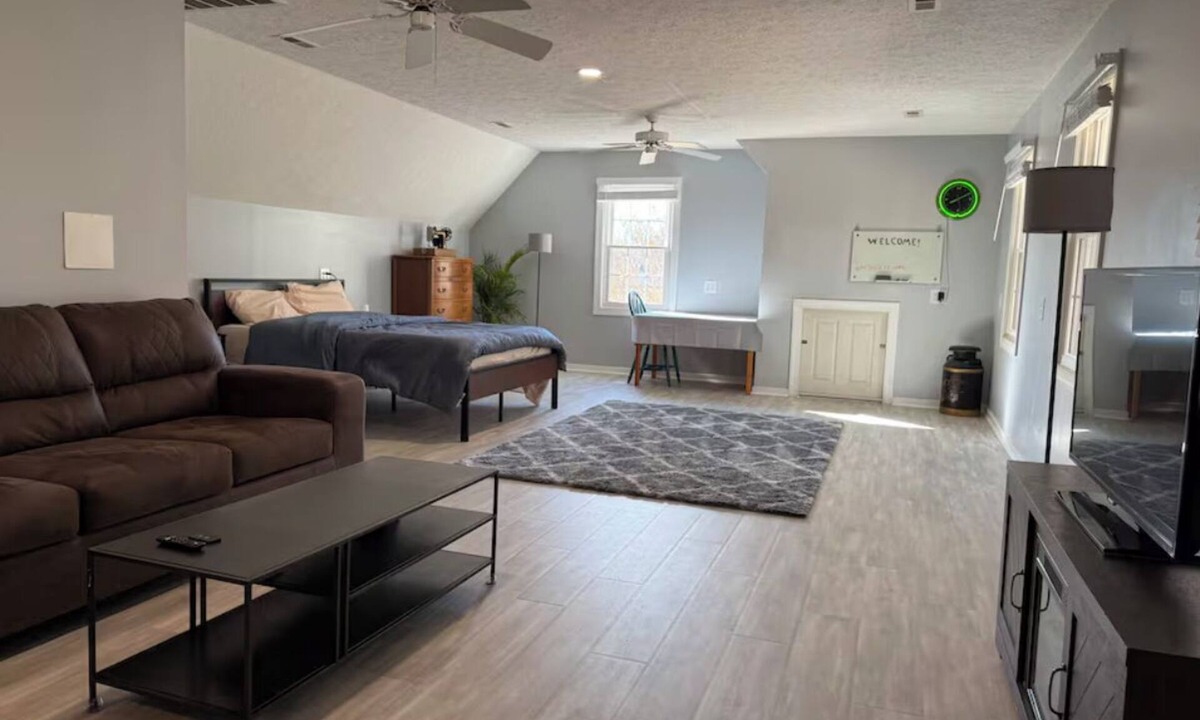 Mechanicsville Apartment | The Farmhouse Retreat