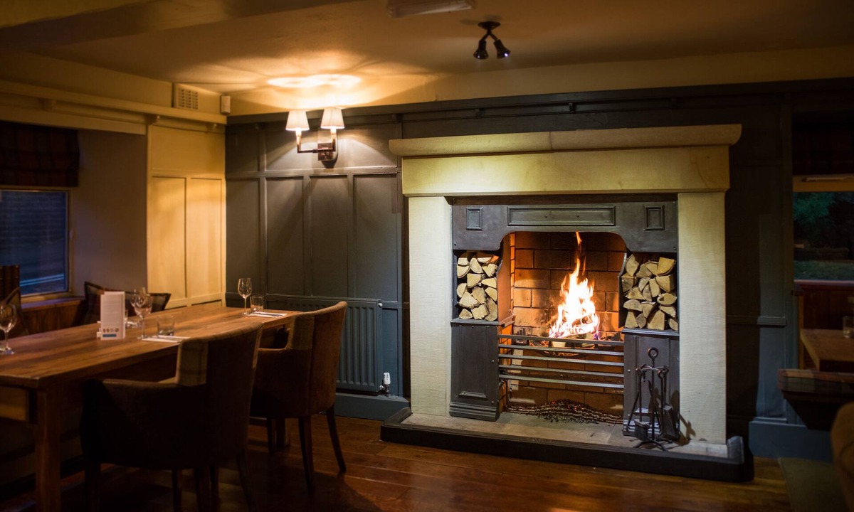 Slyne Hotel | The Fenwick Steak & Seafood Pub