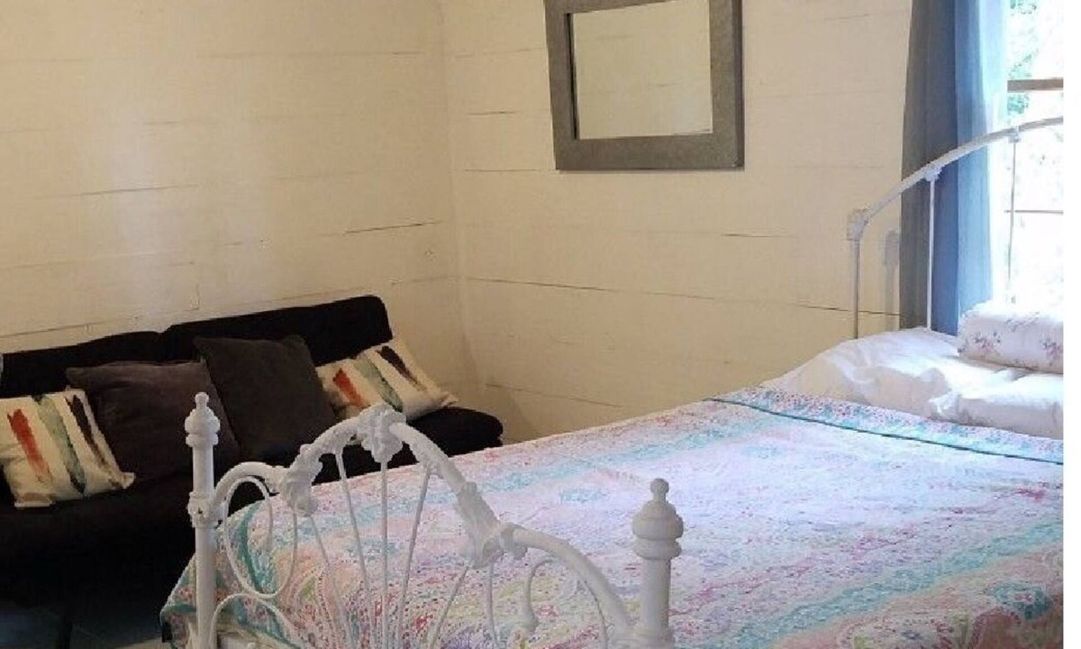 Rutledge House | The Firefly at Madison Treehouse Room