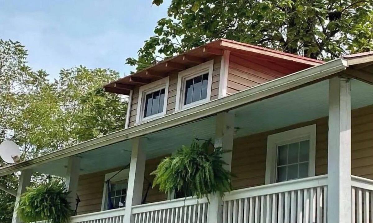 Staunton Cottage | The Firefly Cottage