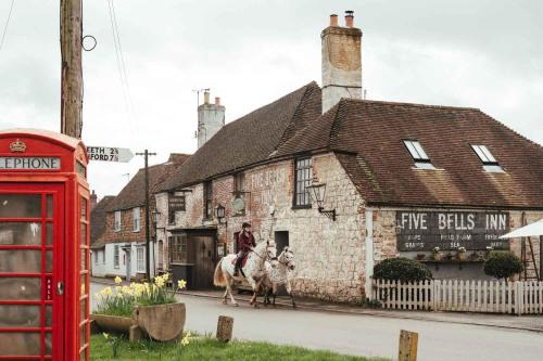 Brabourne Hotel | The Five Bells Inn Brabourne