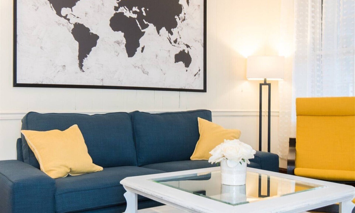Bolivar House | The Flag House