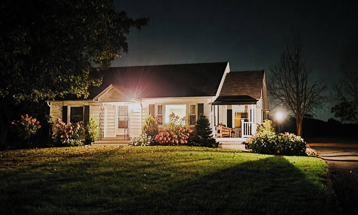Skaneateles House | The Folk Soul - Your charming 2-bedroom Skaneateles get-away