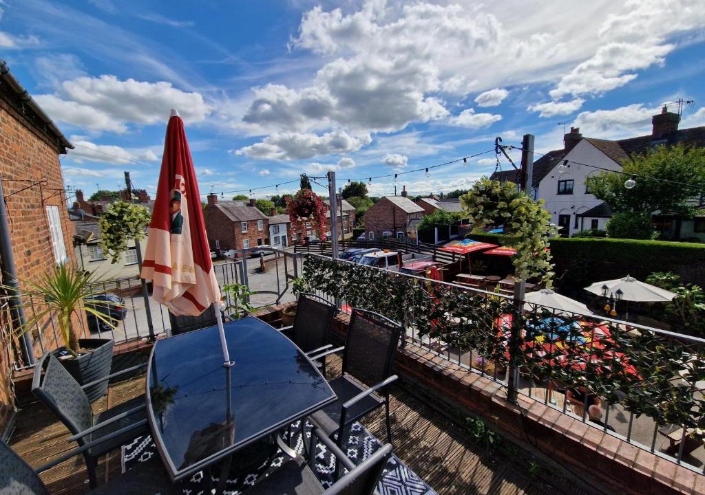 Tarporley Hotel | The Foresters Arms