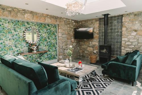 Crynant House | The Forge