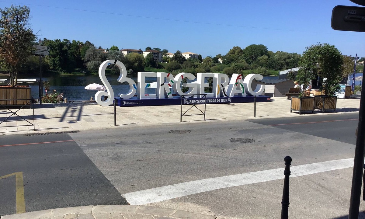 Bergerac House | THE FOUR SEASONS N°1