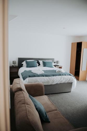 Banc-y-felin Bed & Breakfast | The Fox and Hounds