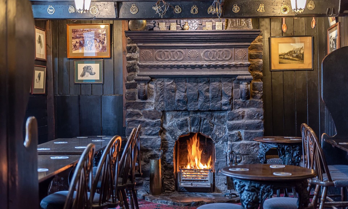 Ainthorpe Hotel | The Fox and Hounds