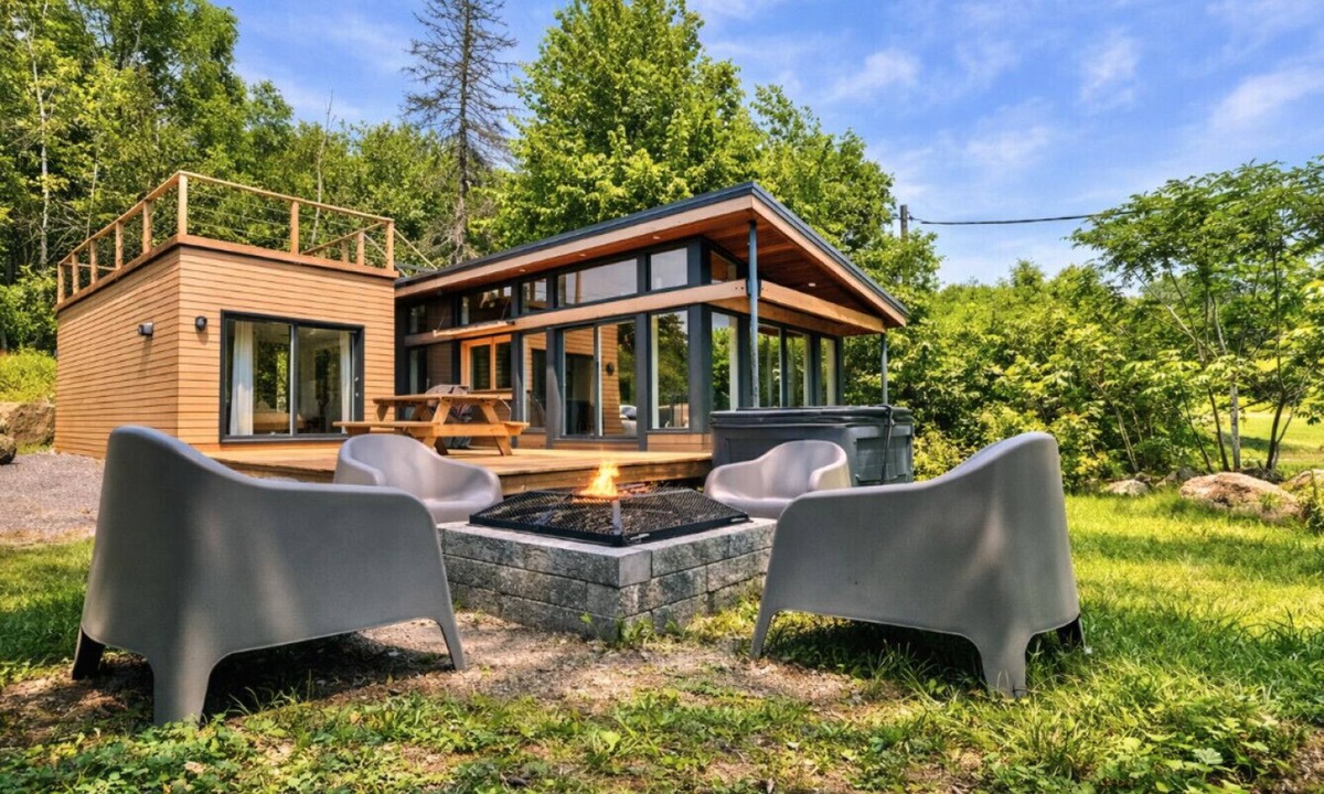 Argenteuil Regional County Municipality Ski Chalet | The Frāho Gorgeous View, No Neighbour SPA!