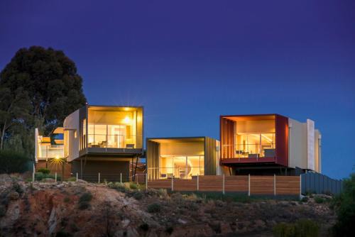 Paringa Cabin | The Frames - Award-Winning Couples Retreat with Private Heated Pool, Spa & Sauna