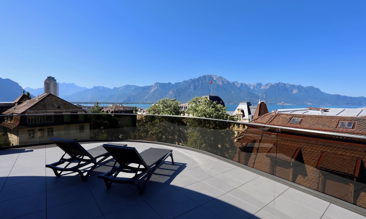 Montreux City Centre Hotel | The Freddie Mercury Hotel