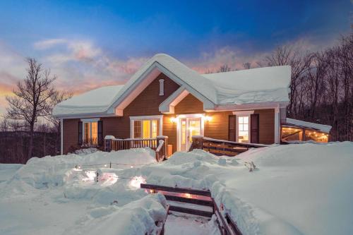St-Adolphe-d'Howard House | The Freedom SPA mobility-impaired welcomed