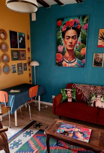 Sille-le-Guillaume Apartment | The Frida