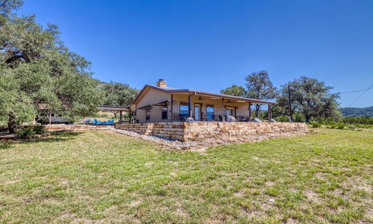 Leakey House | The Frio Hills Hideaway