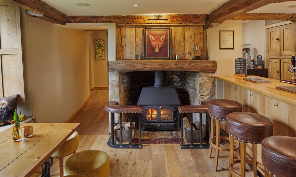 Rudge Bed & Breakfast | The Full Moon Inn