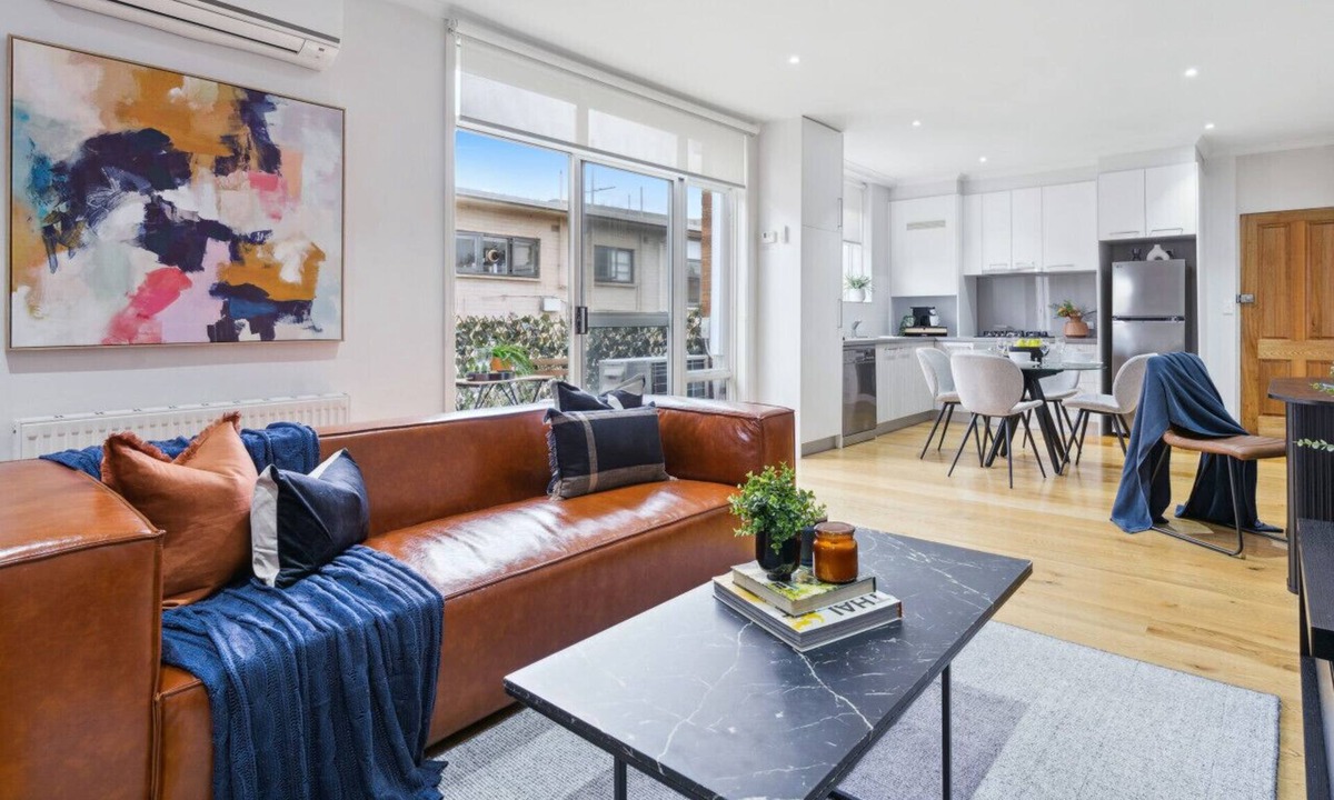 St. Kilda East Apartment | The Fulton Residence