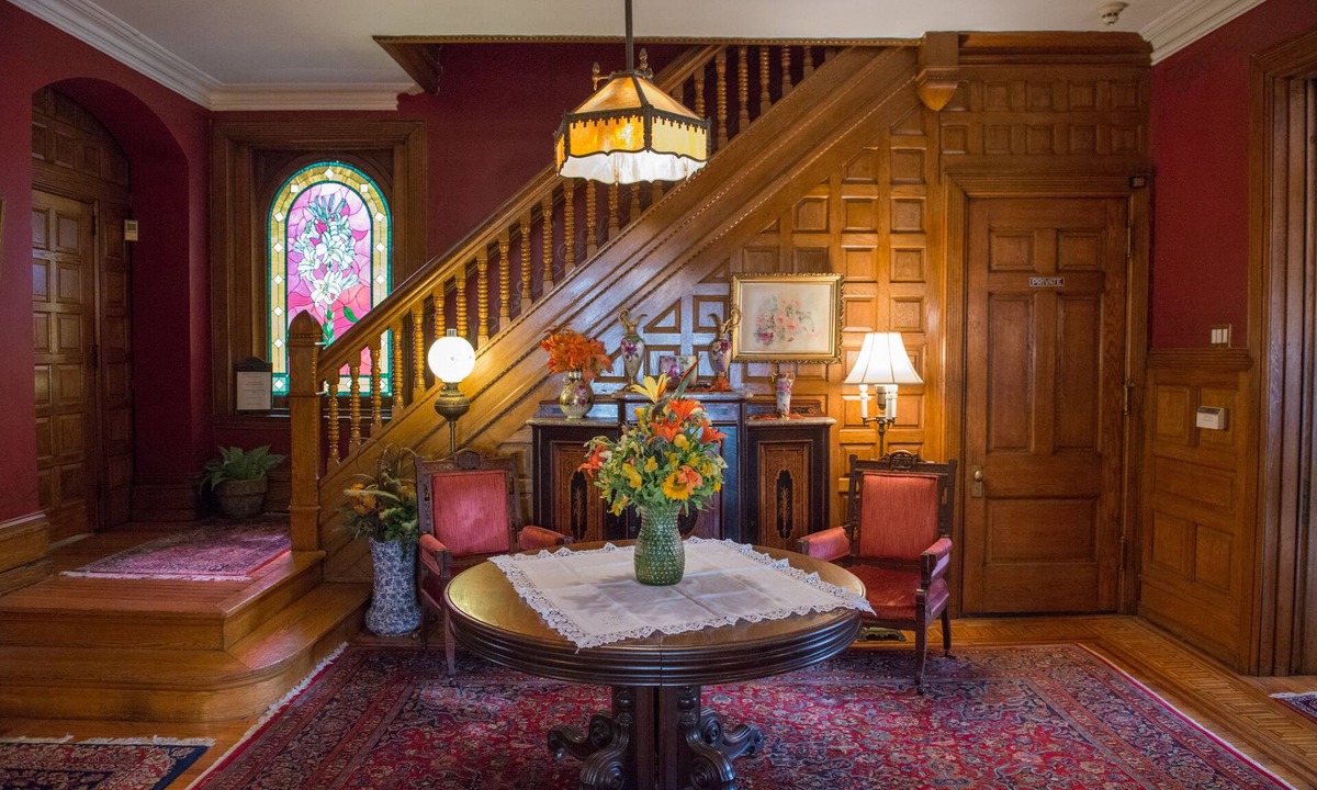 Spruce Hill Bed & Breakfast | The Gables B&B Philadelphia