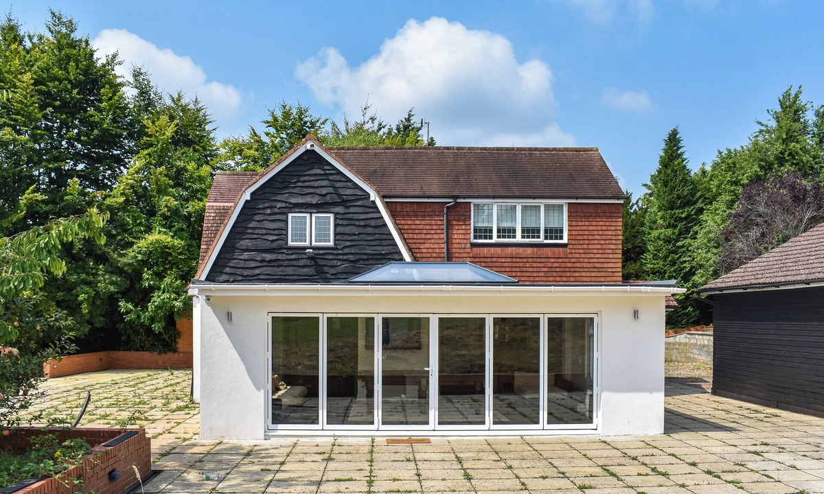 Chipstead Cottage | The Gables - UK47818