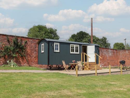 Wrexham House | The Garden Hut