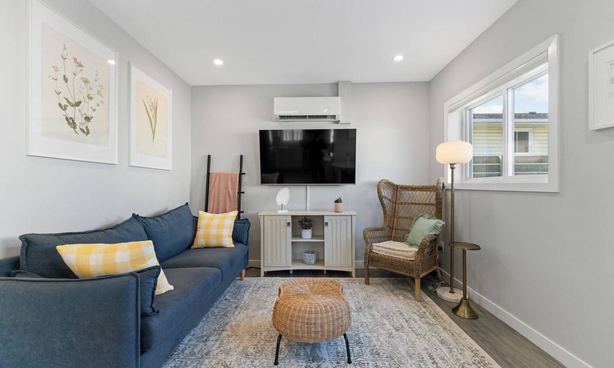 Welland House | The Garden Retreat:1BR,Free Parking+Workspace