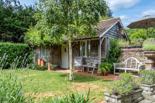 Dorking Ski Chalet | The Garden Studio