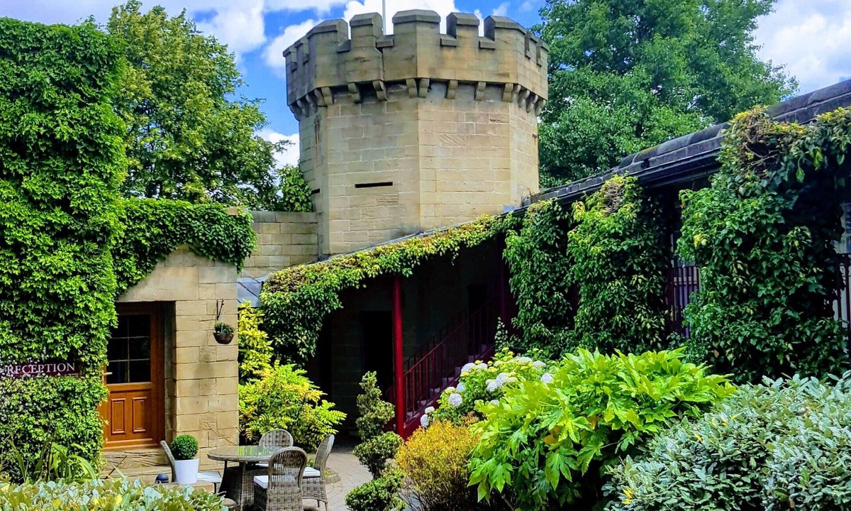 Hillsborough Hotel | The Garrison Hotel