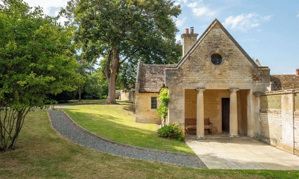 Apethorpe House | The Gate House