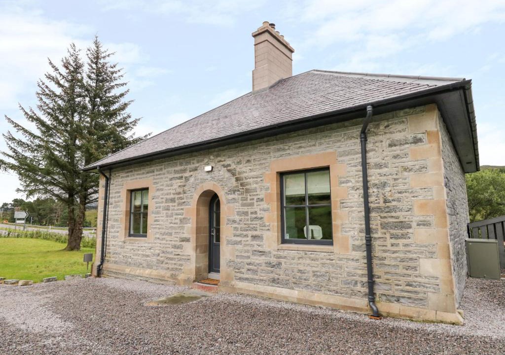 Garve House | The Gate House