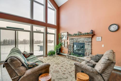 Rushville House | ‘The Gathering Place’: Rushville Home w/Hot Tub