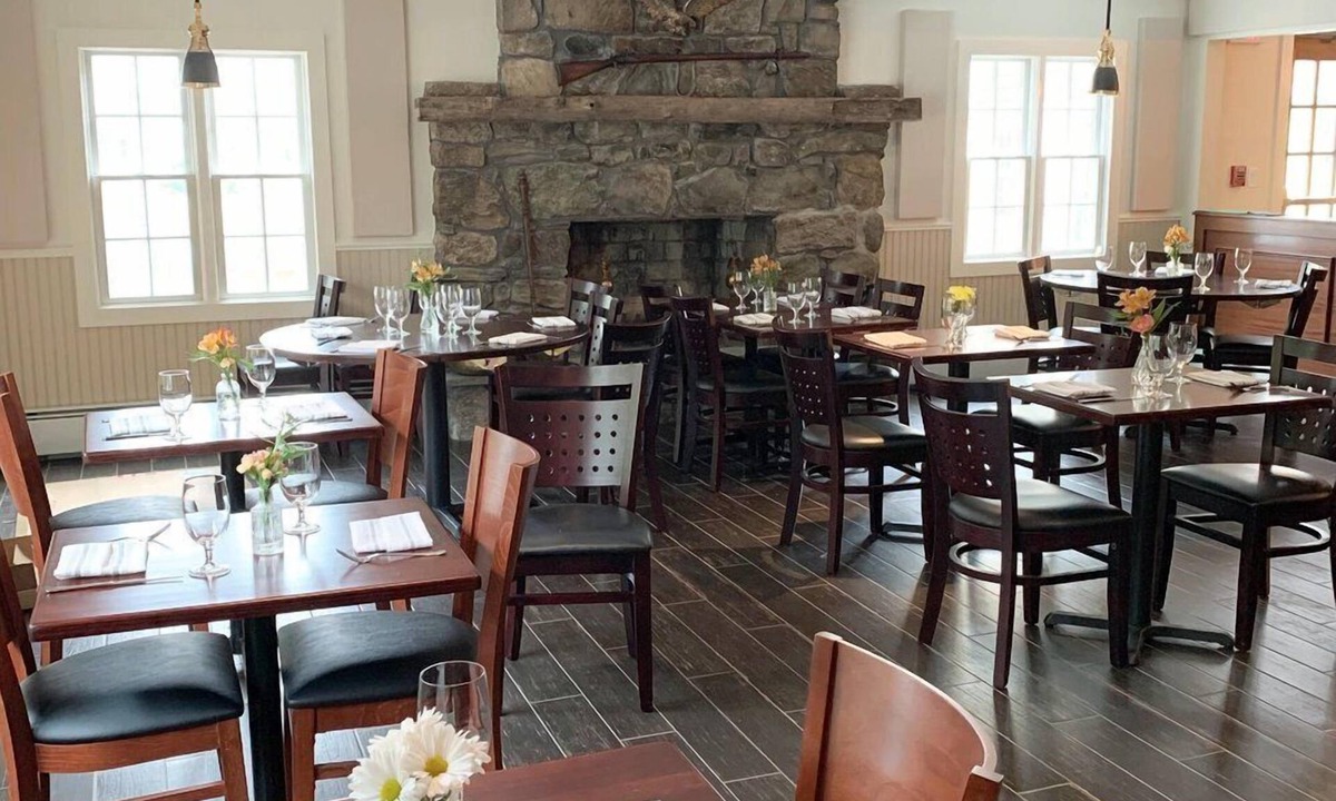 Charlestown Hotel | The General Stanton Inn