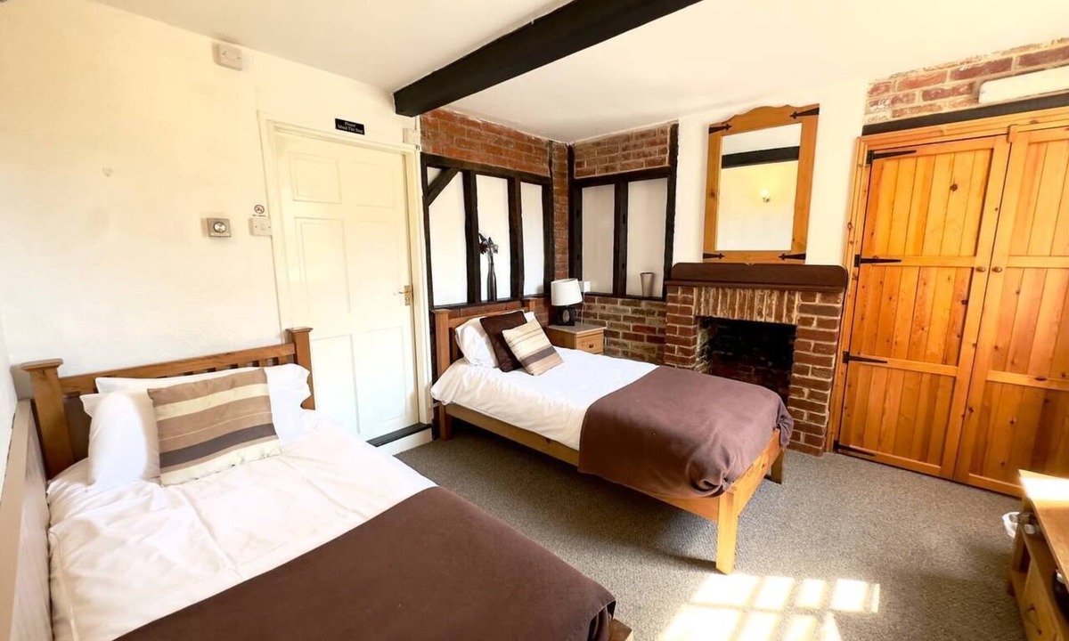 Long Melford Hotel | The George and Dragon Inn